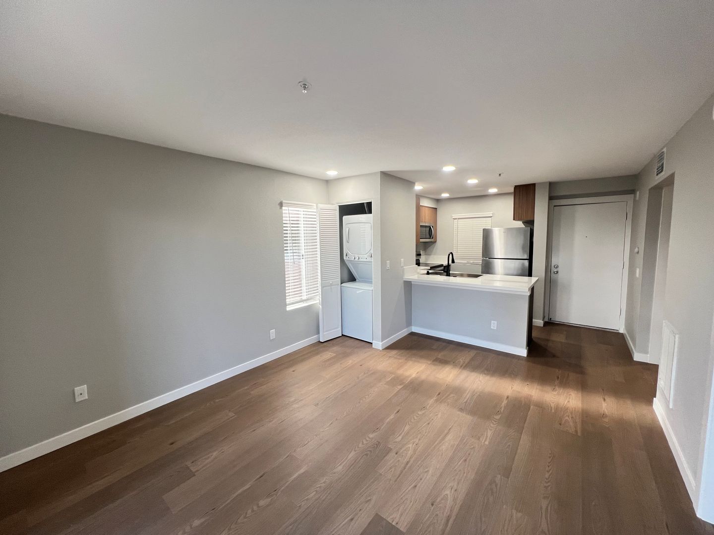 Costa Mesa Apartment: 2855 Pinecreek Drive