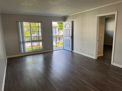 Villa Del Sol | 2 Bed 1.5 Bath | Upstairs – photo 1