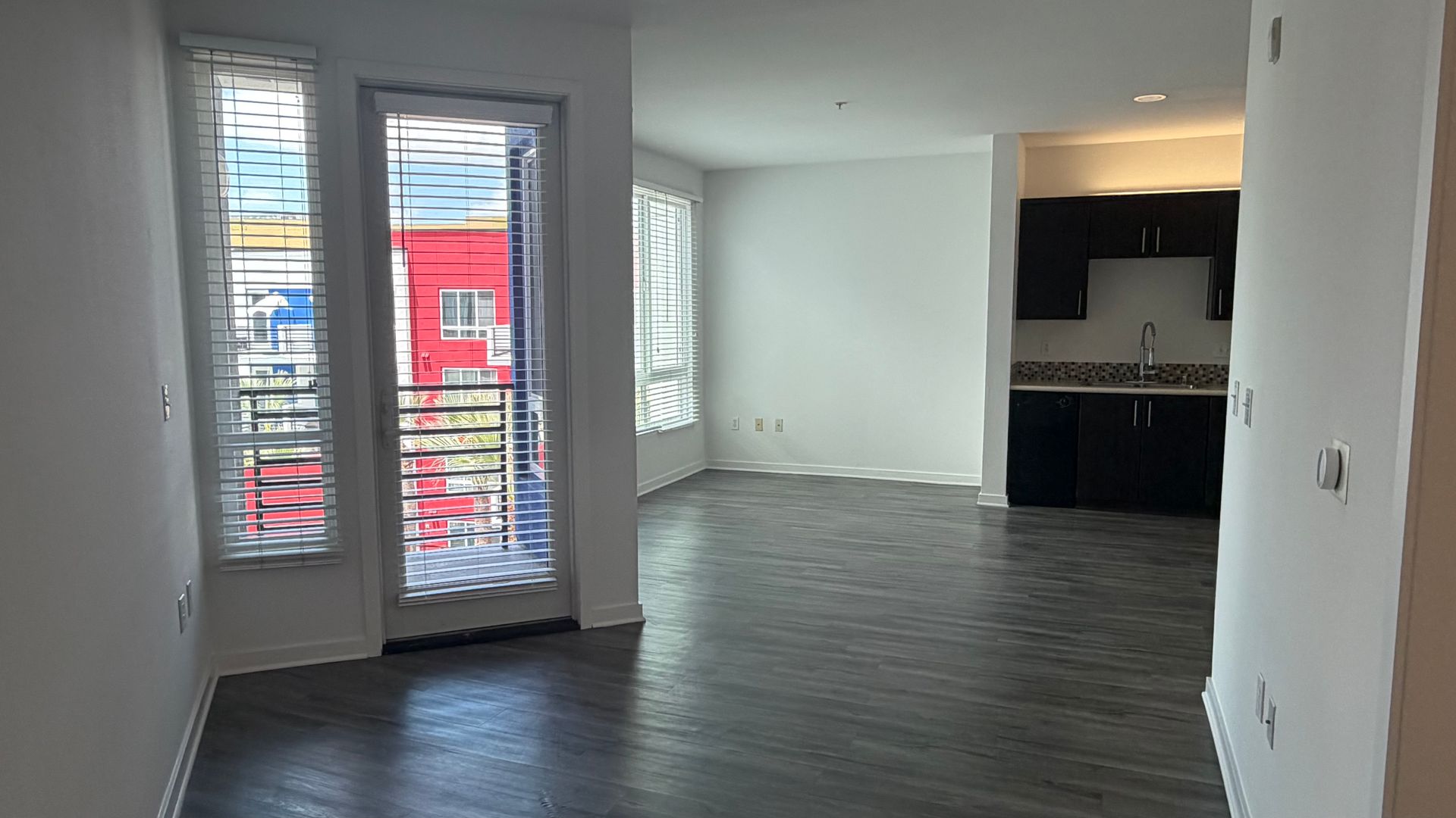Los Angeles Apartment: 138 North Beaudry Avenue