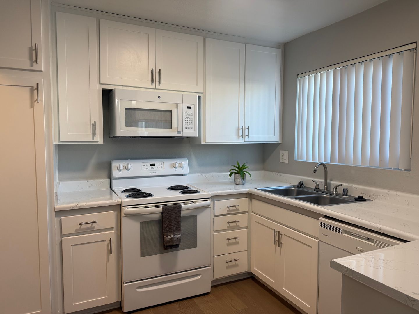 Ontario Apartment: 1352 West 5th Street