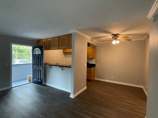 Park Plaza | The Mesa | 2 Bed 2 Bath | Upstairs – photo 1