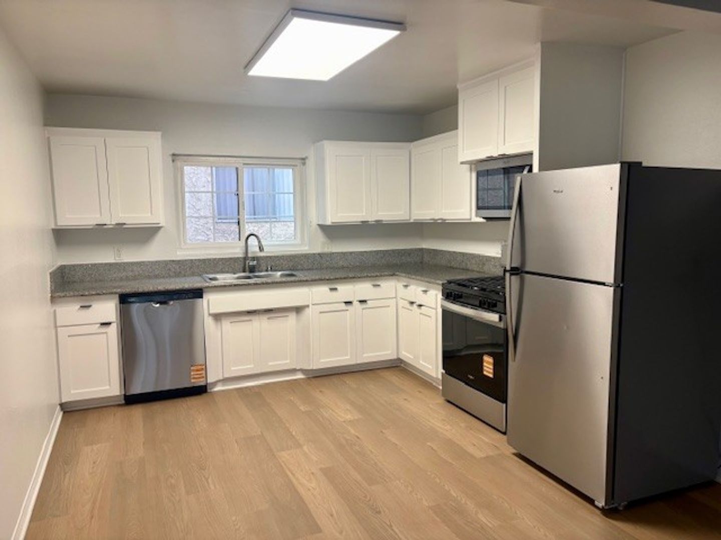 Bellflower Apartment: 16227 Eucalyptus