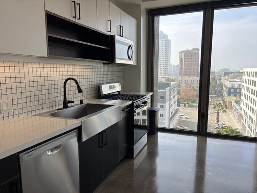 Edison | The Pacific | 1 Bed 1 Bath – photo 1