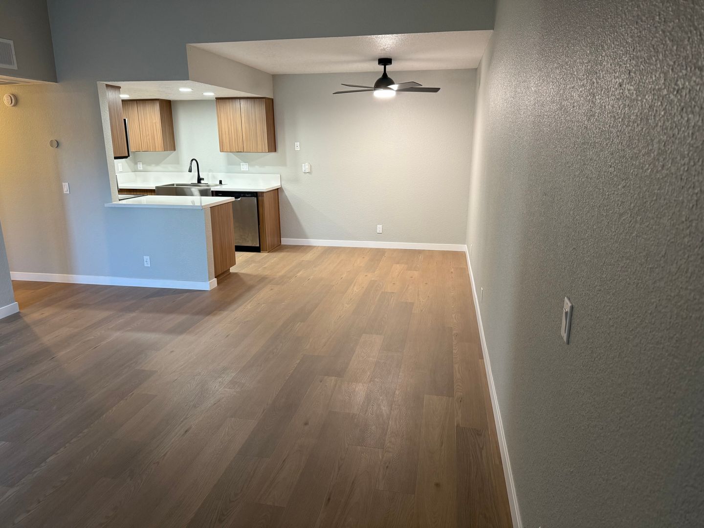 Riverside Apartment: 3900 Fir Tree Drive