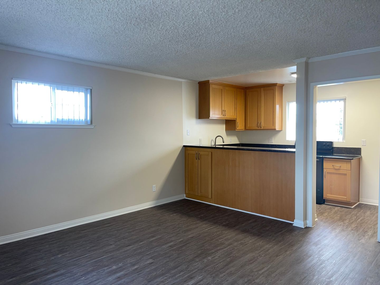 Santa Ana Apartment: 811 S. Fairview