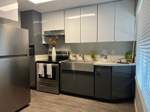 Villa Del Sur | 1 Bed 1 Bath | Upstairs – photo 1