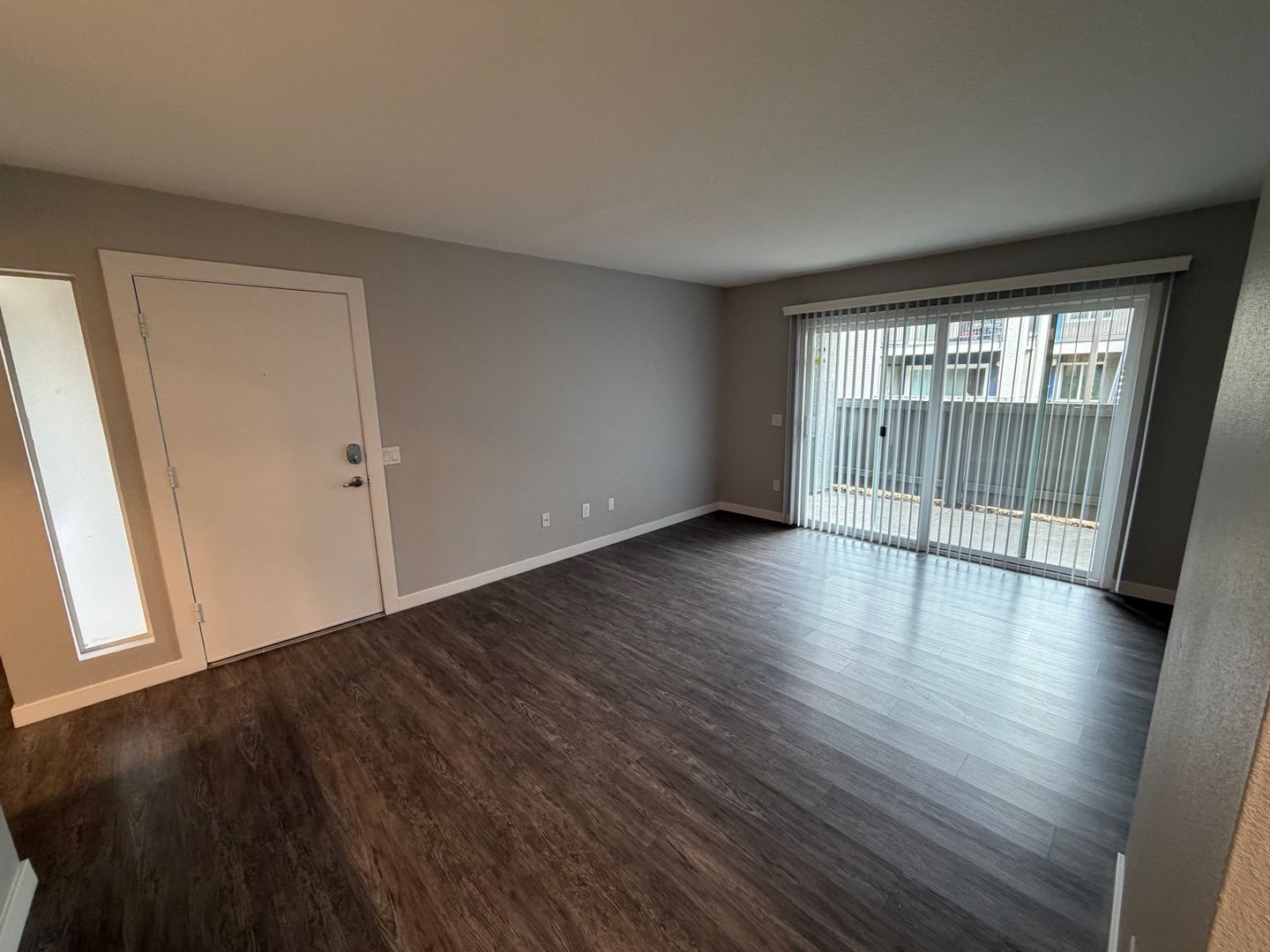 Riverside Apartment: 7600 Ambergate Place