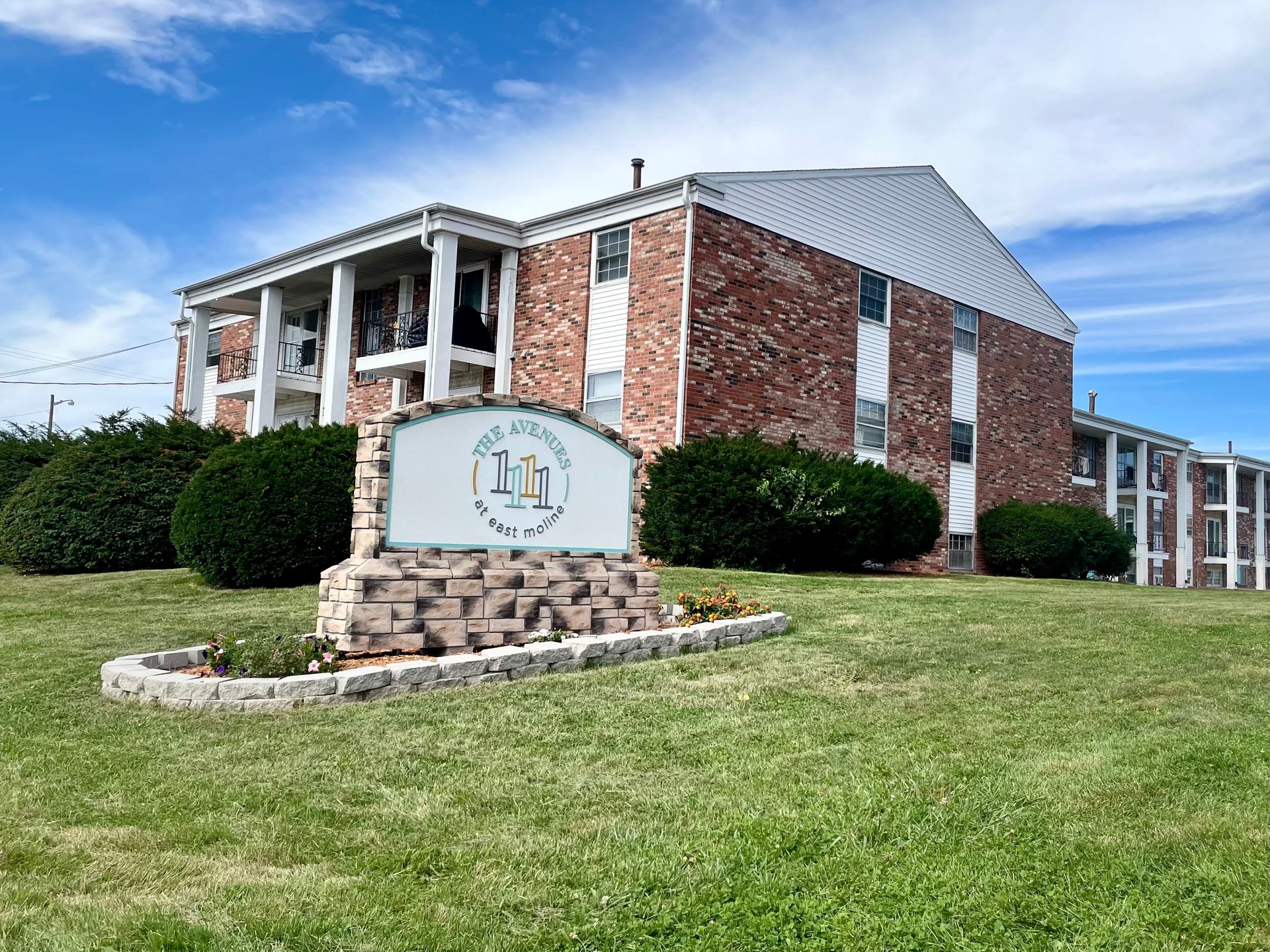 East Moline Apartment: 1111 Avenue of the Cities