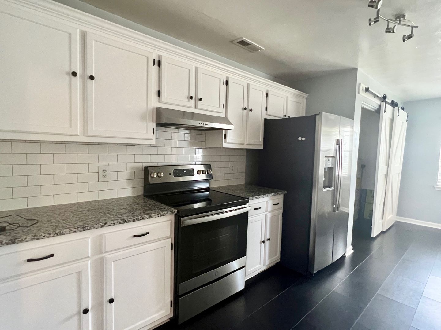 Virginia Beach House: 943 Chigwell Road