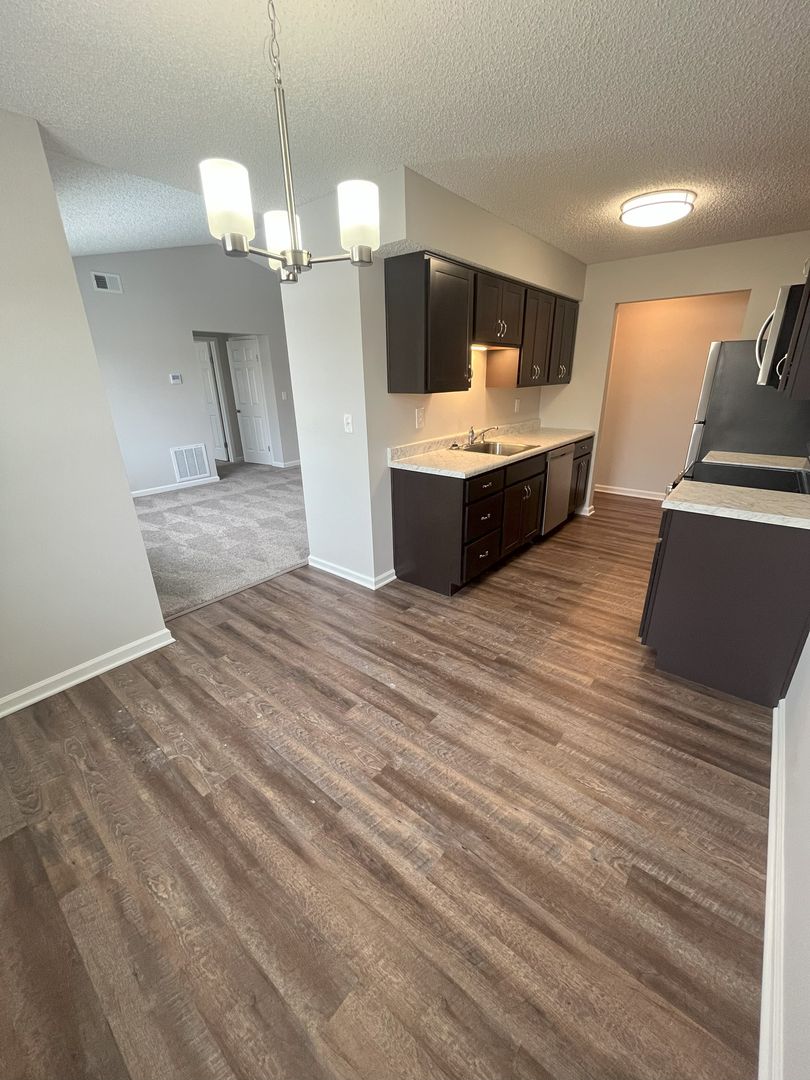 Delmar Apartment: 1 Juniper Drive