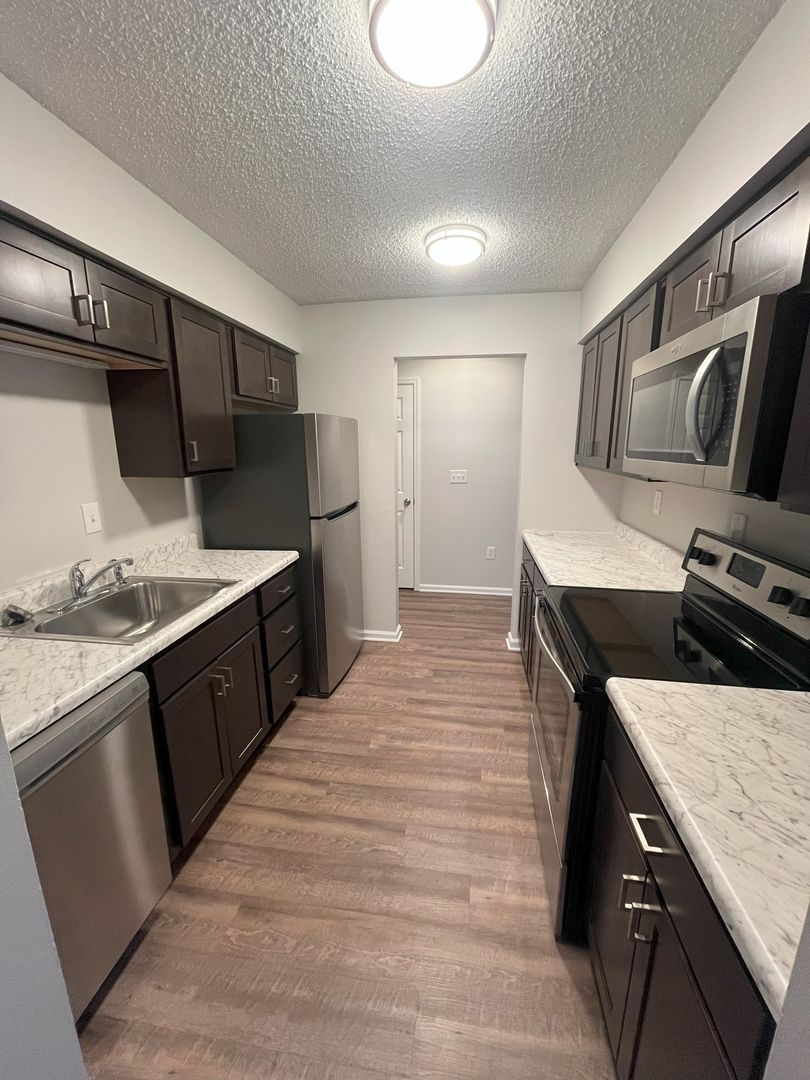Delmar Apartment: 1 Juniper Drive