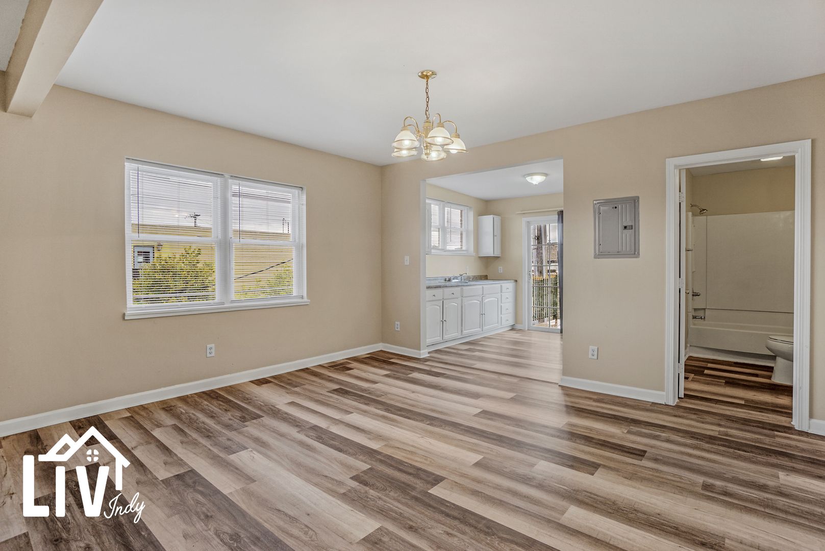 Anderson Apartment: 1317 Main Street