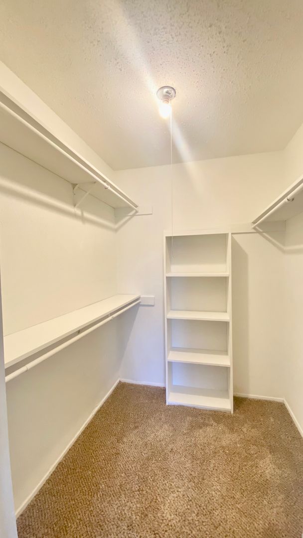 Longview Apartment: The Preserve Apartments