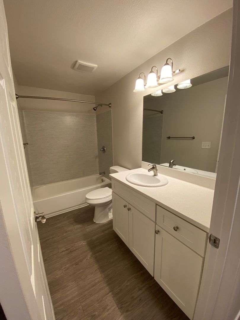 S20 Bayview East 5 of 6