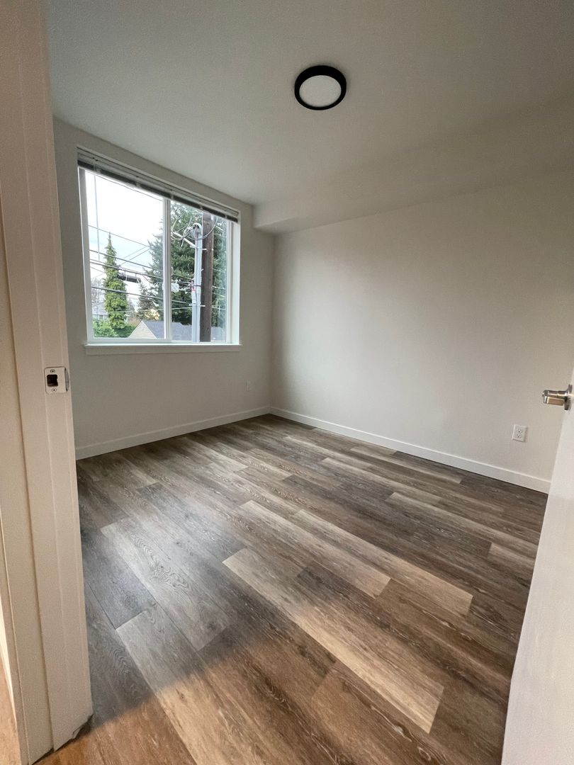 S28 Bode Westwood 5 of 7