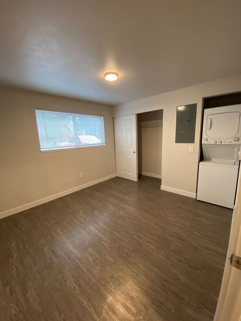 S20 Bayview East 6 of 6