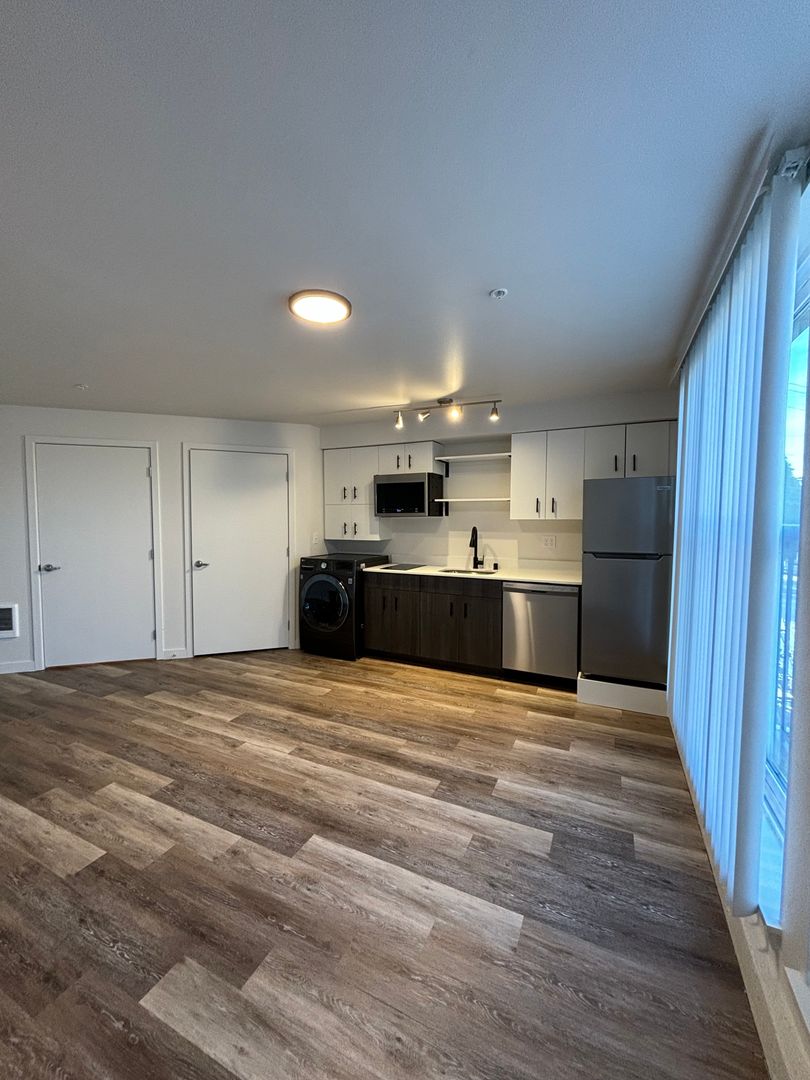 S28 Bode Westwood 4 of 8