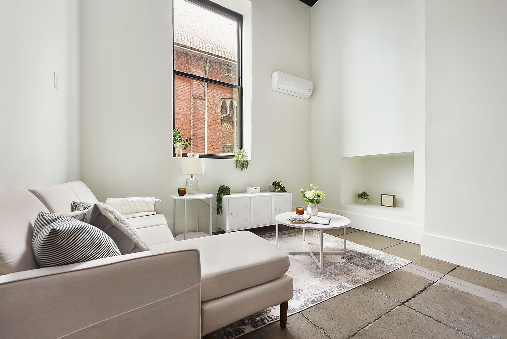 Homestead Apartment: 120 E 9th Ave