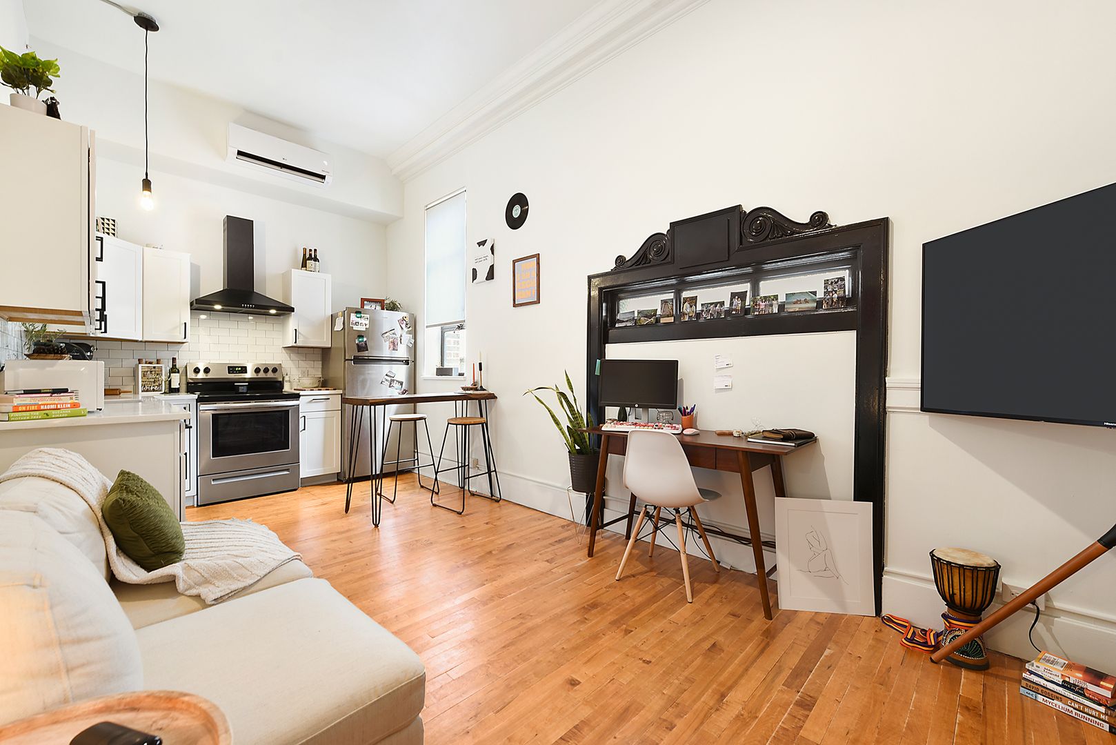 Homestead Apartment: 120 E 9th Ave