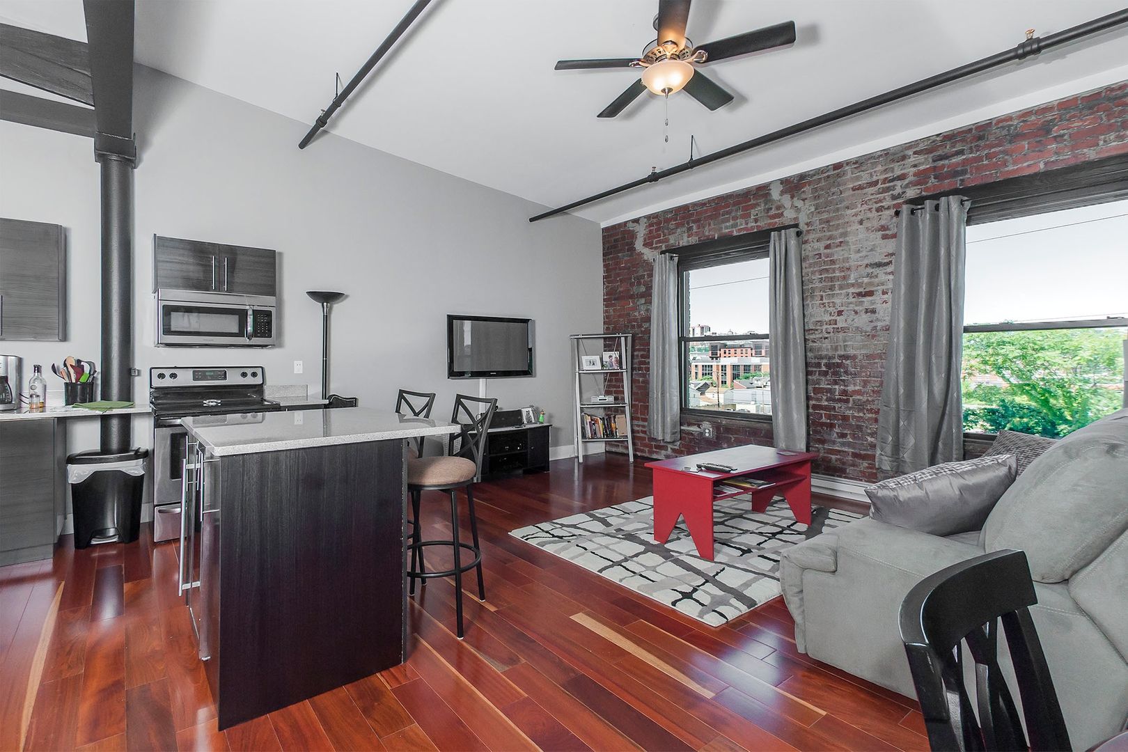 Pittsburgh Apartment: 3010 Jane Street