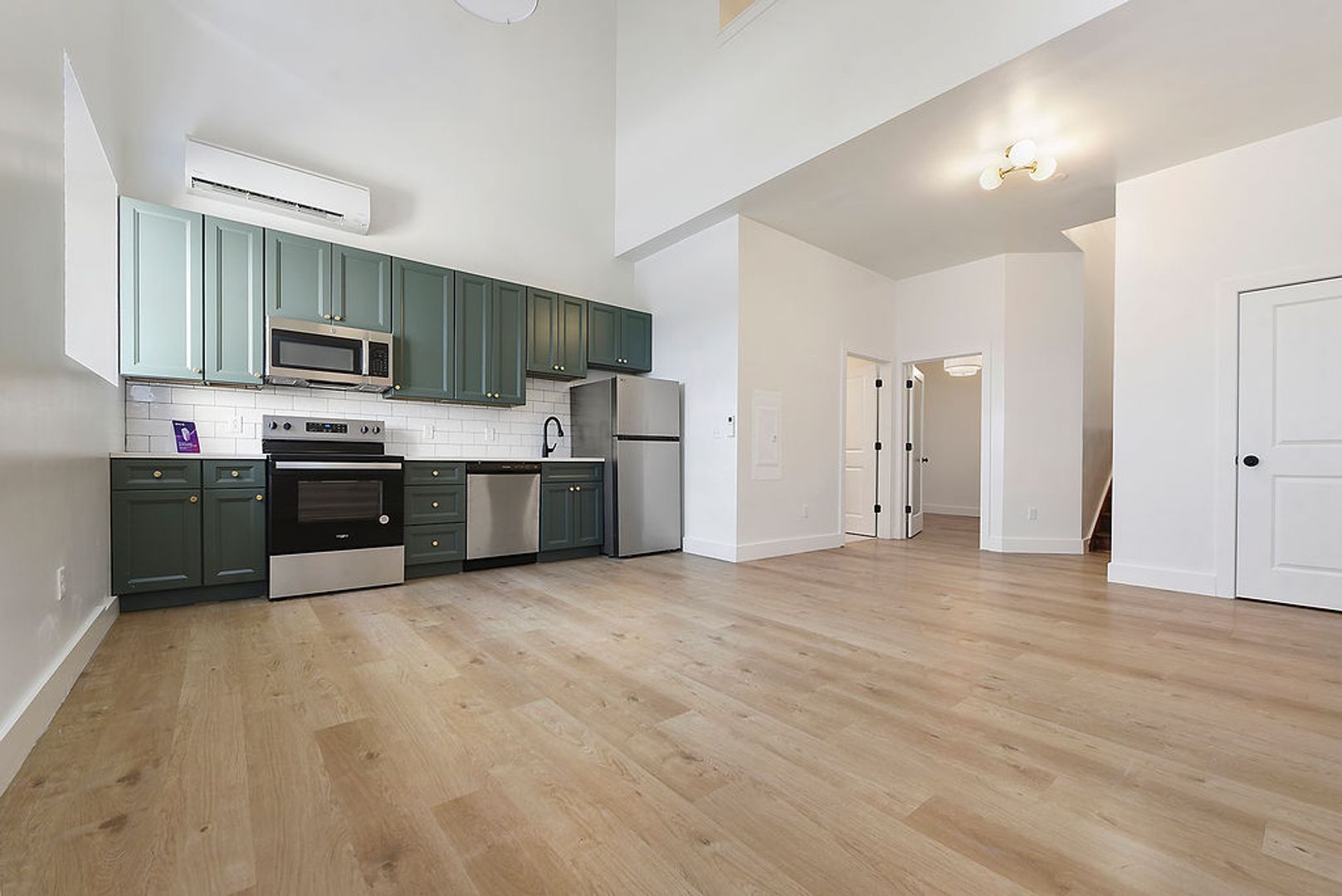 Pittsburgh Apartment: 300 Benedict Drive