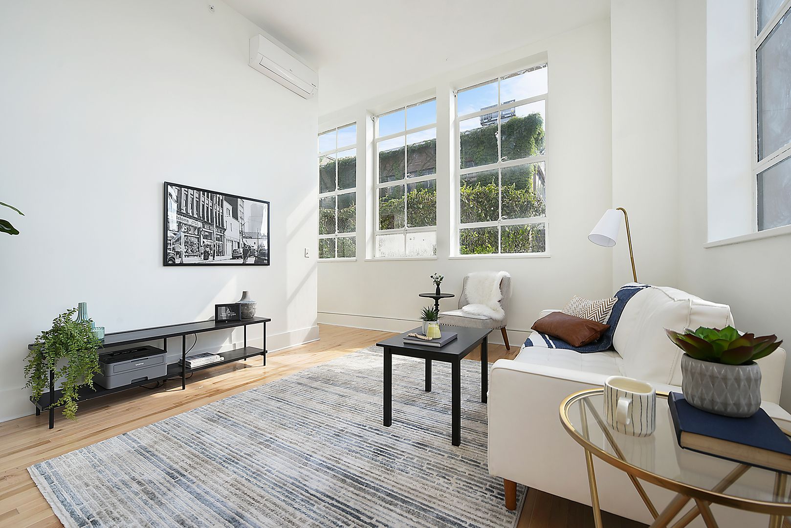 Homestead Apartment: 120 E 9th Ave