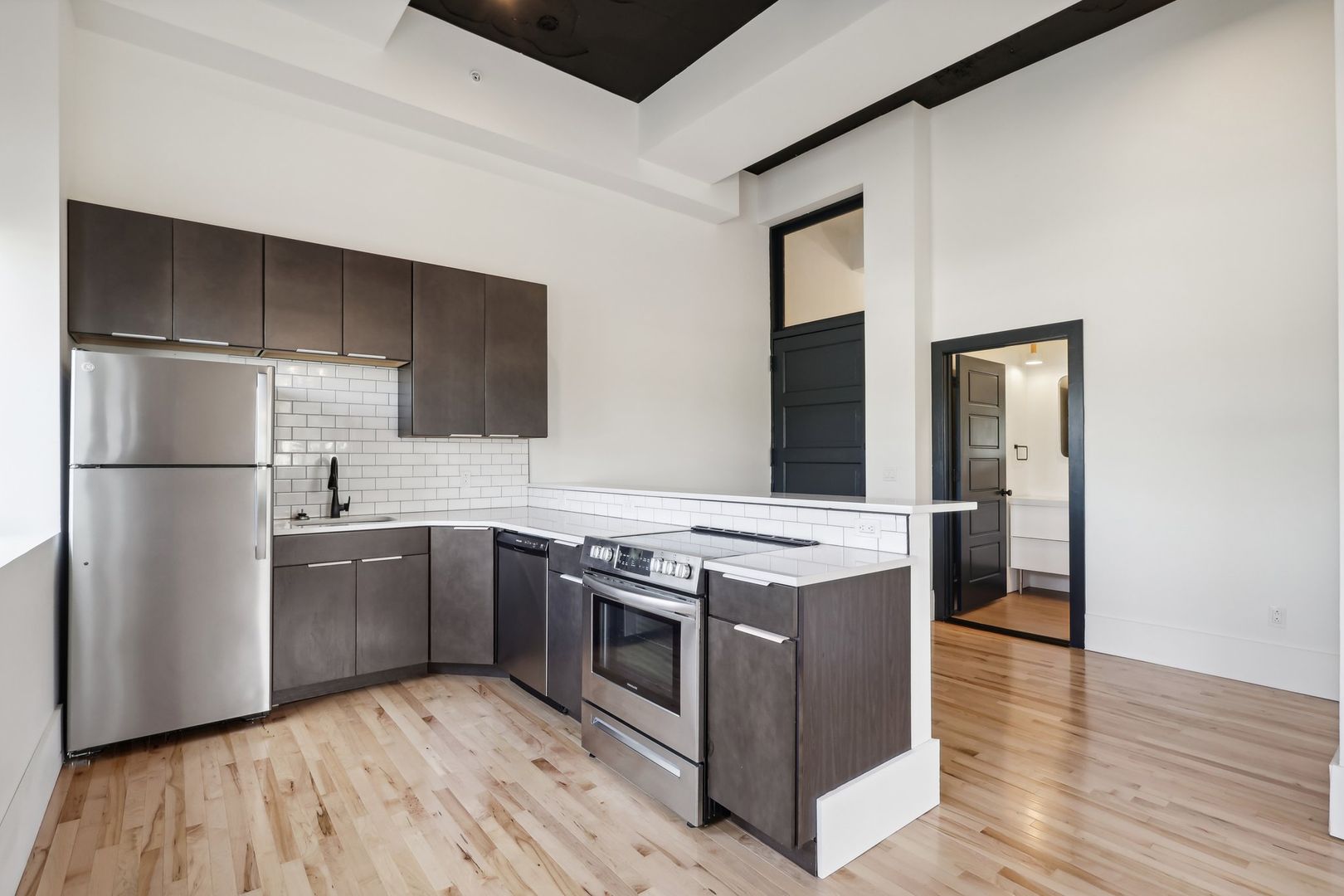 Homestead Apartment: 120 E 9th Ave