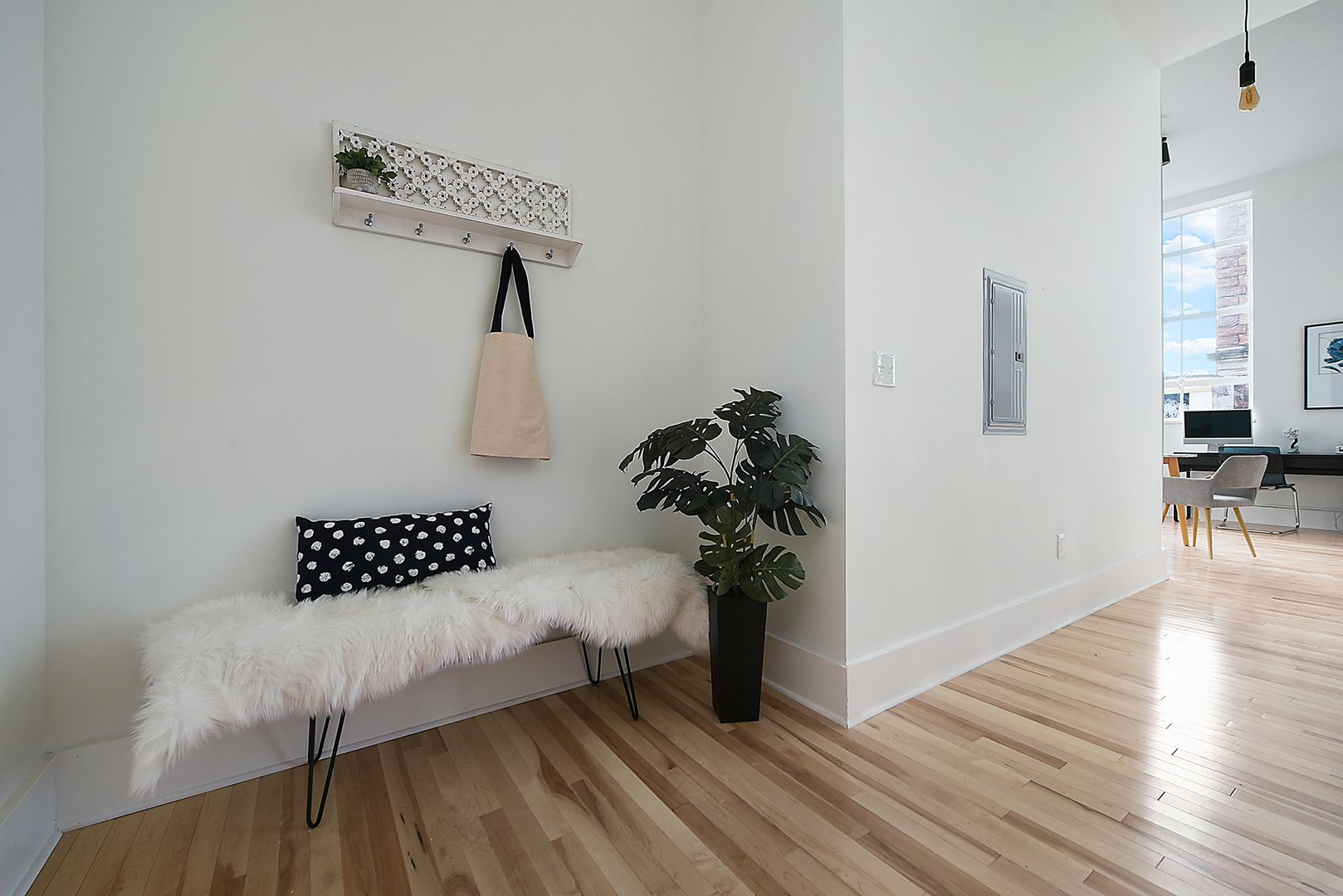 Homestead Apartment: 120 E 9th Ave