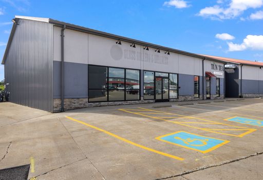 Former Glass Gallery, Amazing Visibility from Rt 22!