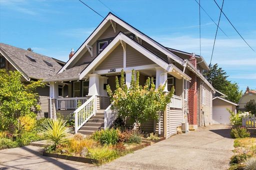 Classic Richmond Charm, Right in the Heart of SE Portland – photo 1