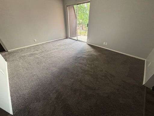 Juniper Gardens | 3-Bedroom / 2-Bathroom – photo 1