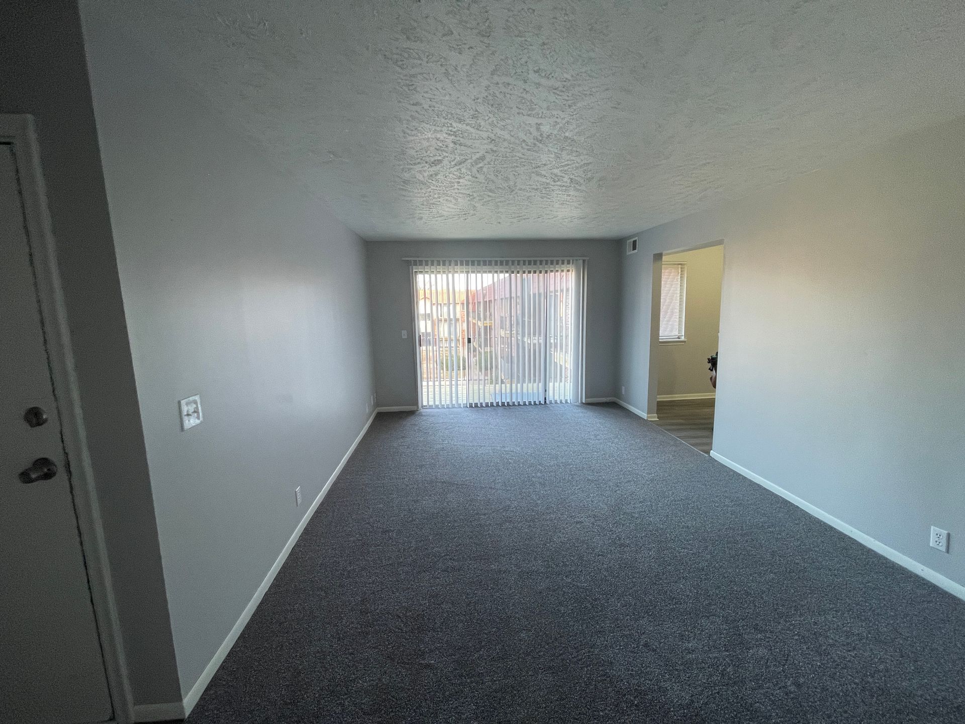 Omaha Apartment: 2303 Benson Gardens Blvd