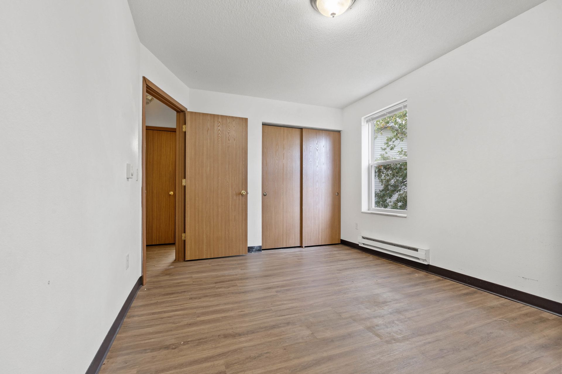 West Burlington Apartment: 611 W Van Weiss Blvd.