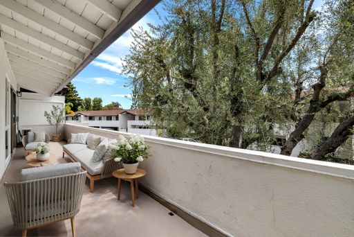Elevate Your Lifestyle at Green Hill Apartments in Thousand Oaks – photo 1