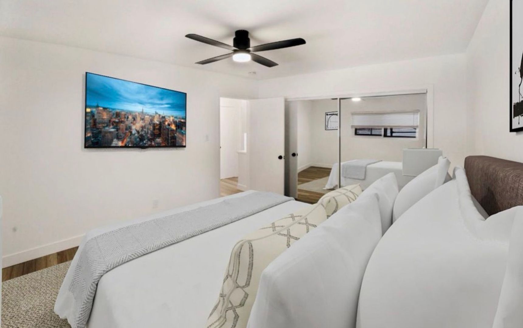 Thousand Oaks Apartment: 399 Erbes Rd