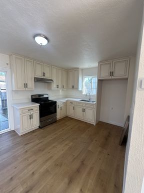 Beautiful New Unit for Rent 2/1