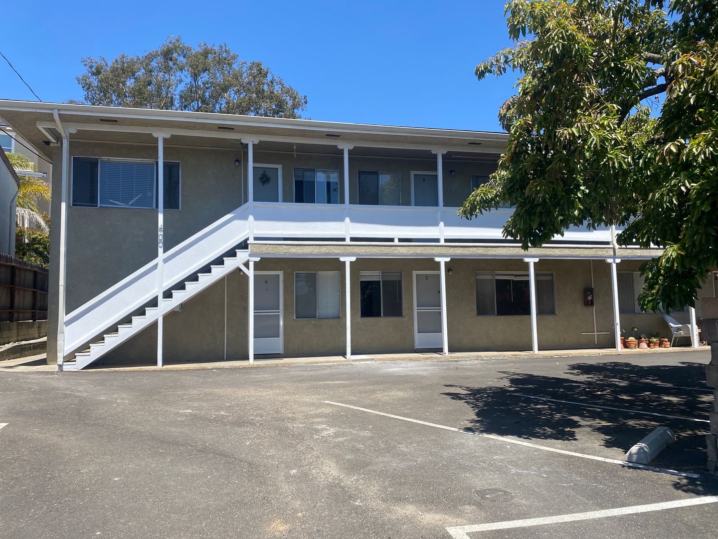 San Luis Obispo Apartment: 400 Ferrini Road