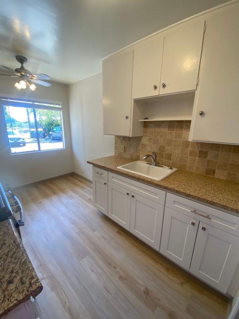 San Luis Obispo Apartment: 400 Ferrini Road