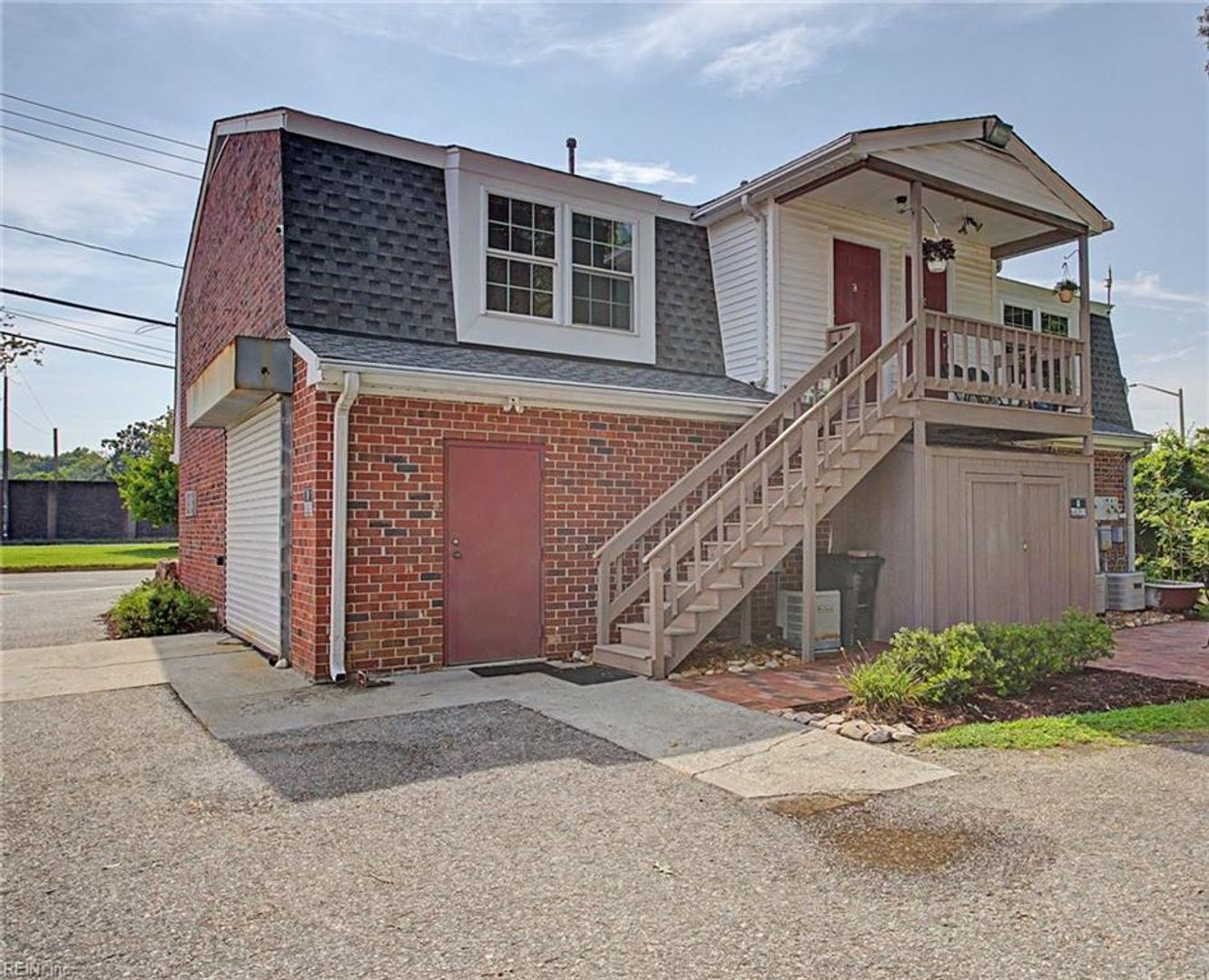Newport News House: 15324-C Warwick Blvd
