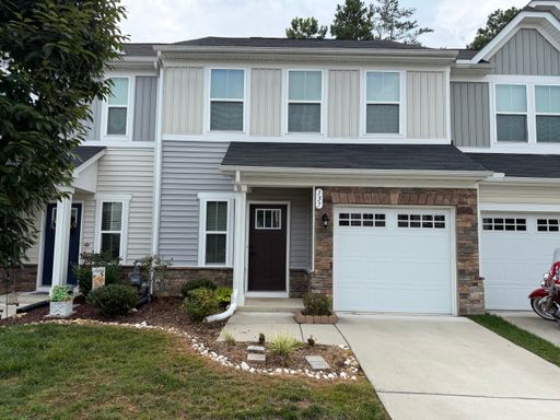 Like New Townhome! – photo 1