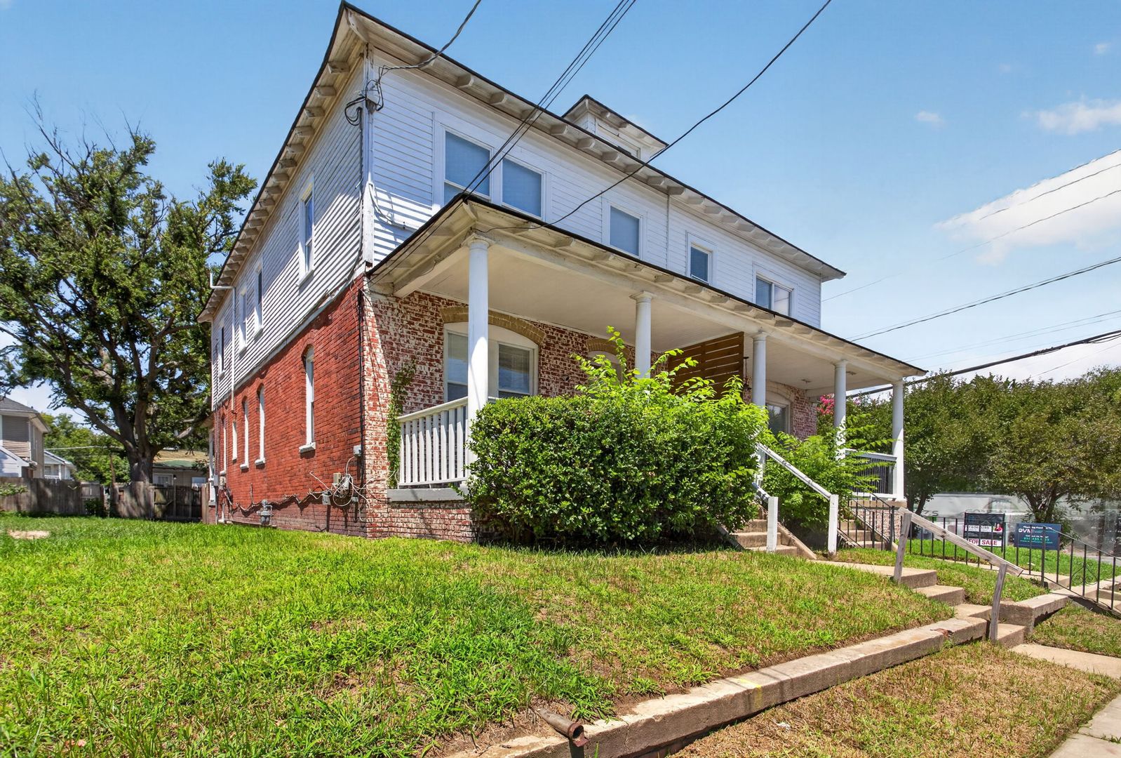 Newport News Apartment: 349 51st Street