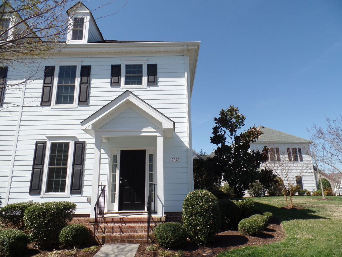 Williamsburg Townhome: 5625 Foundation Street