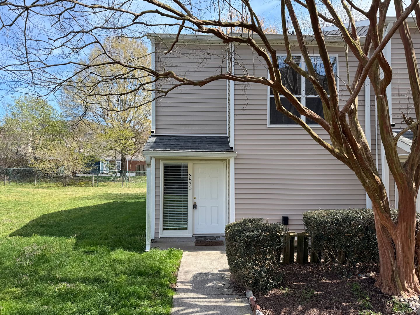 Williamsburg House: 3872 Staffordshire Lane