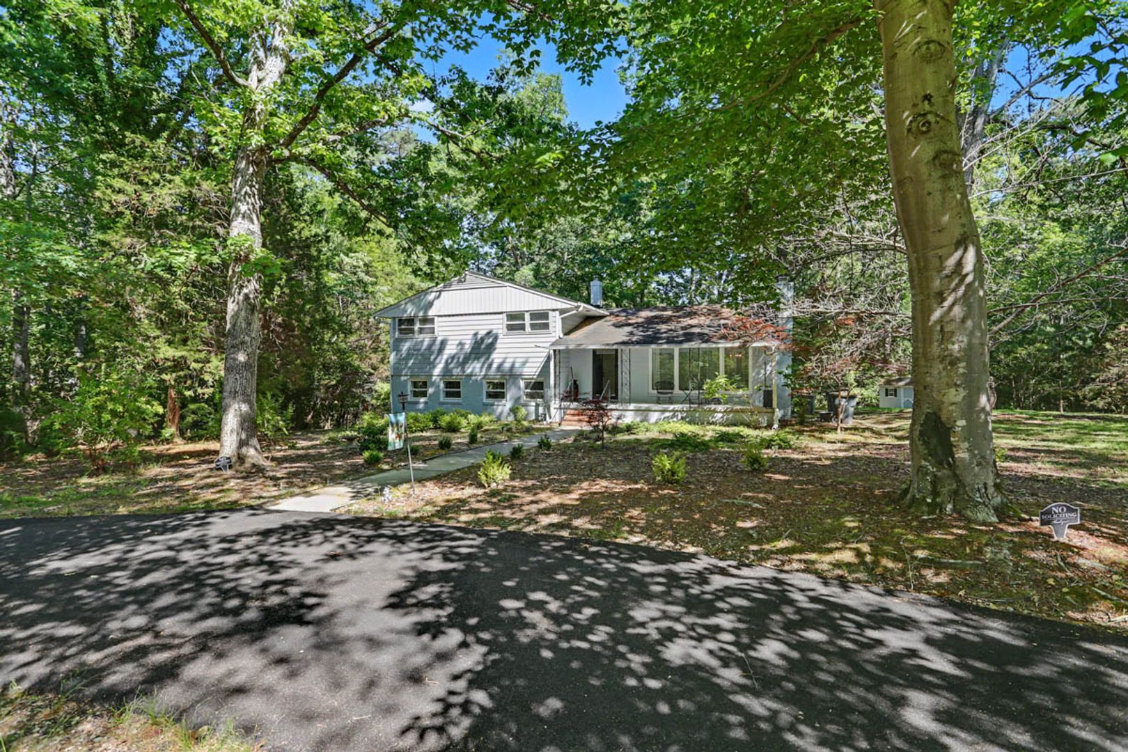 Williamsburg House: 112 Holly Road