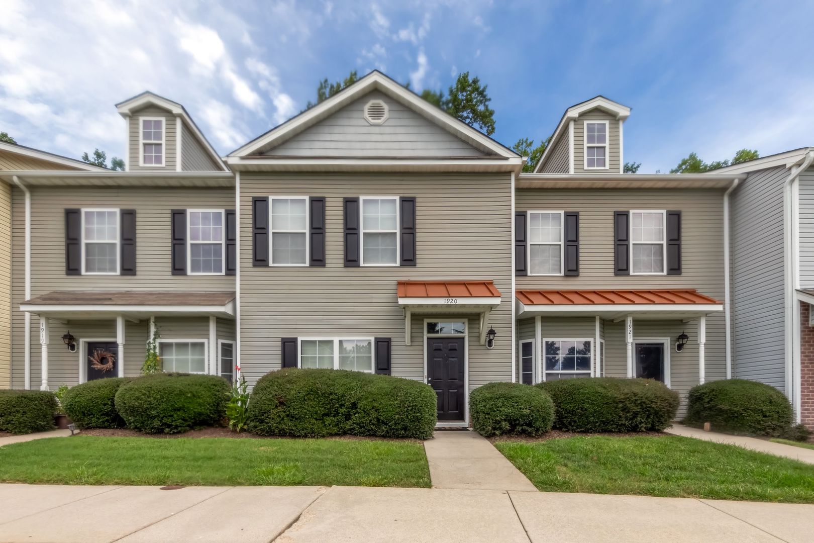 Williamsburg House: 1920 Algonquin Trail
