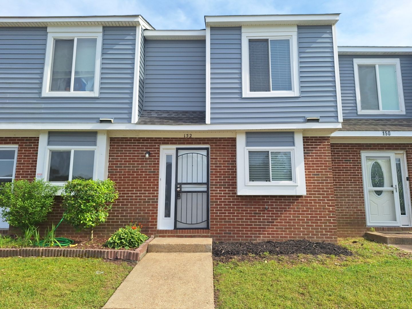 Hampton House: 152 Eberly Terrace