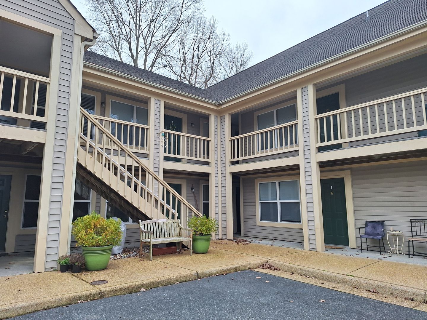 Newport News Apartment: 752 McGuire Place