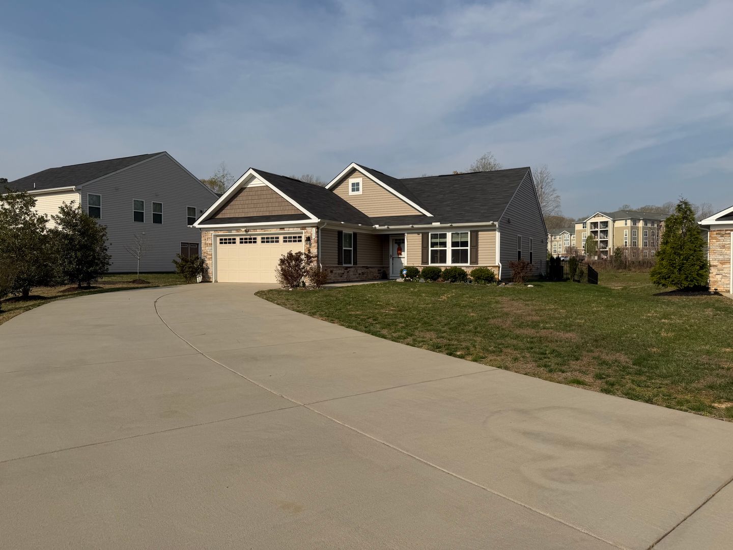 Williamsburg House: 109 Cinder Bnd