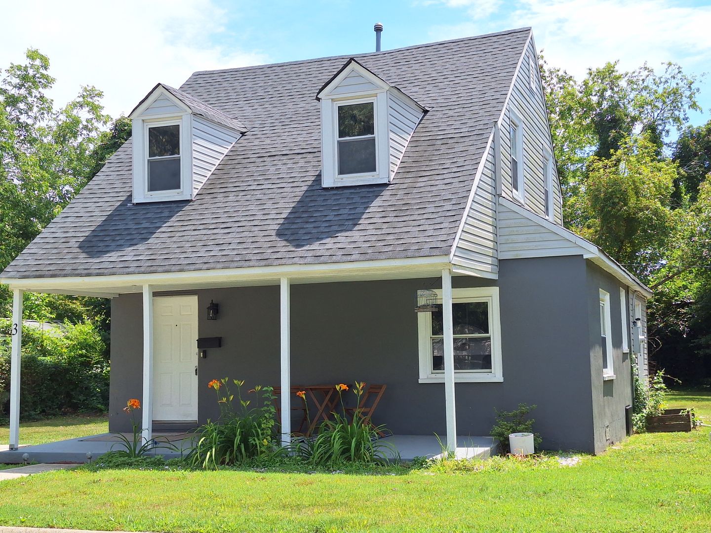 Newport News House: 3 S Stuart Road