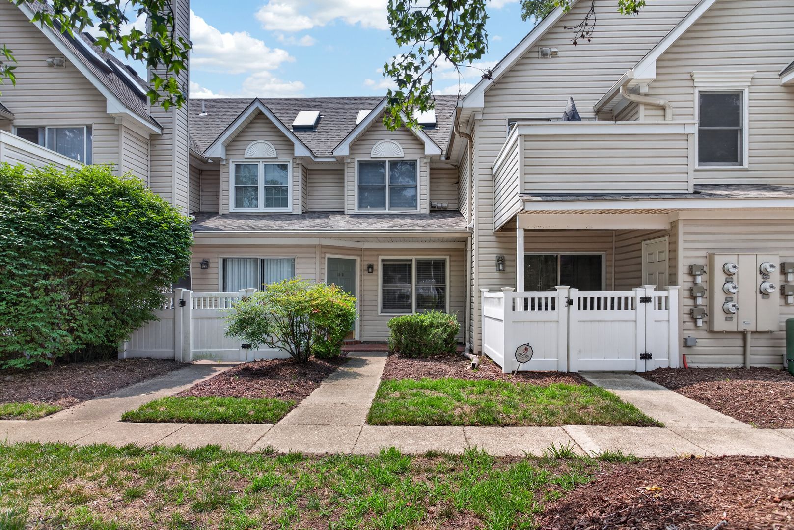 Hampton Townhome: 10 B Tamarisk Quay